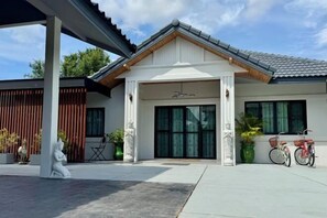 Exterior - SwanPP (Hang Dong)