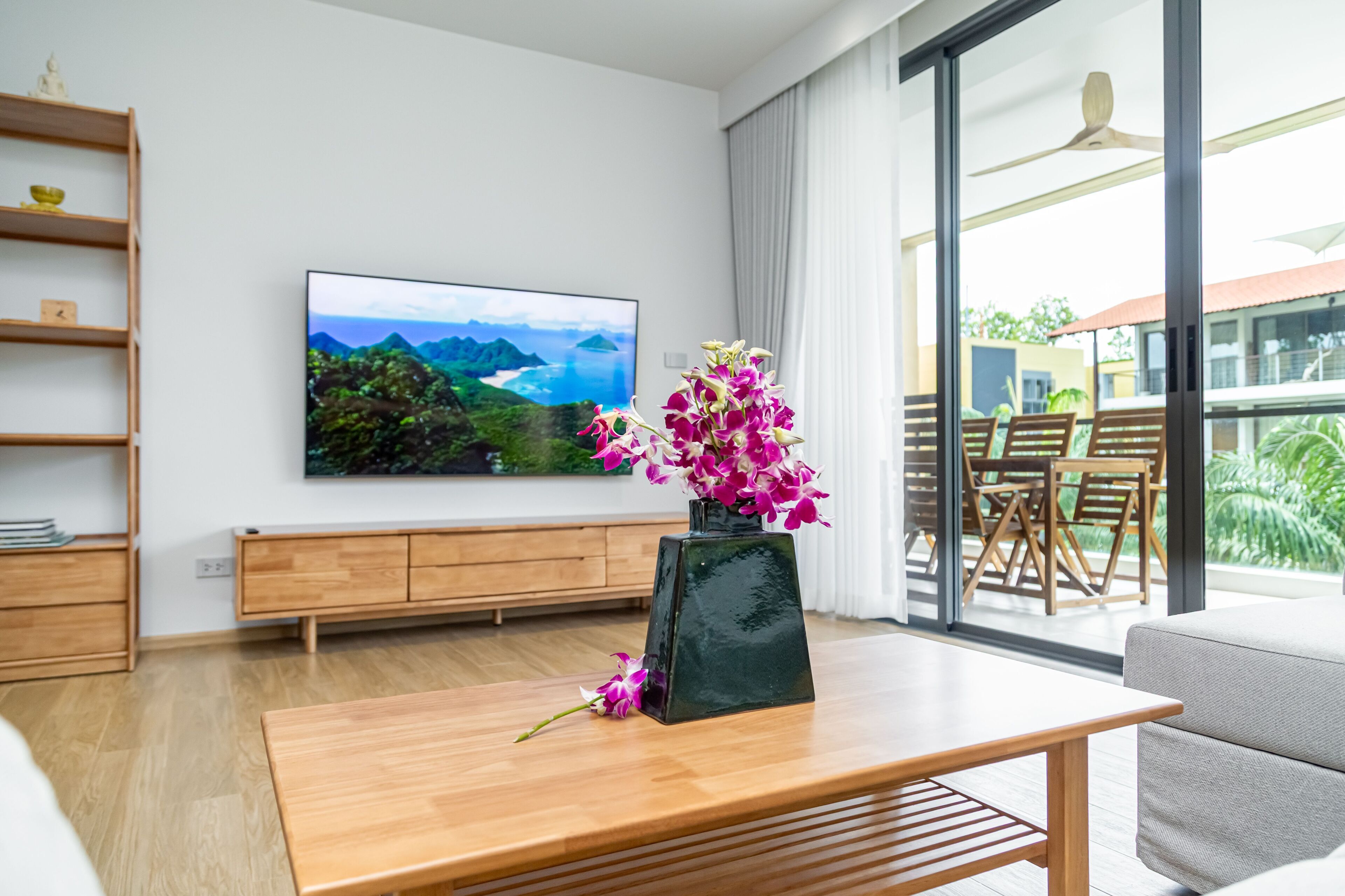 Apartment, 2 Bedrooms, Balcony | Living area