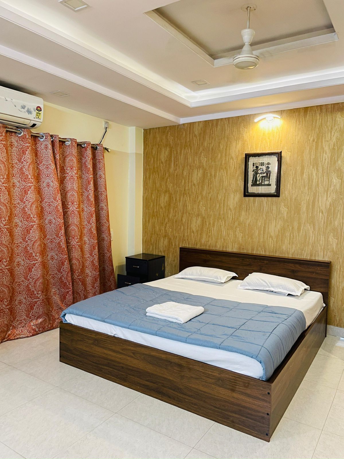 Deluxe Villa, 2 Bedrooms, Balcony, City View | Desk, laptop workspace, iron/ironing board, free WiFi