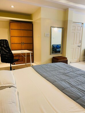 Deluxe Villa, Balcony, City View | Desk, laptop workspace, iron/ironing board, free WiFi