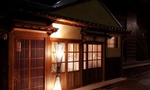 Exterior detail - Ranjatai Premium (Nara)