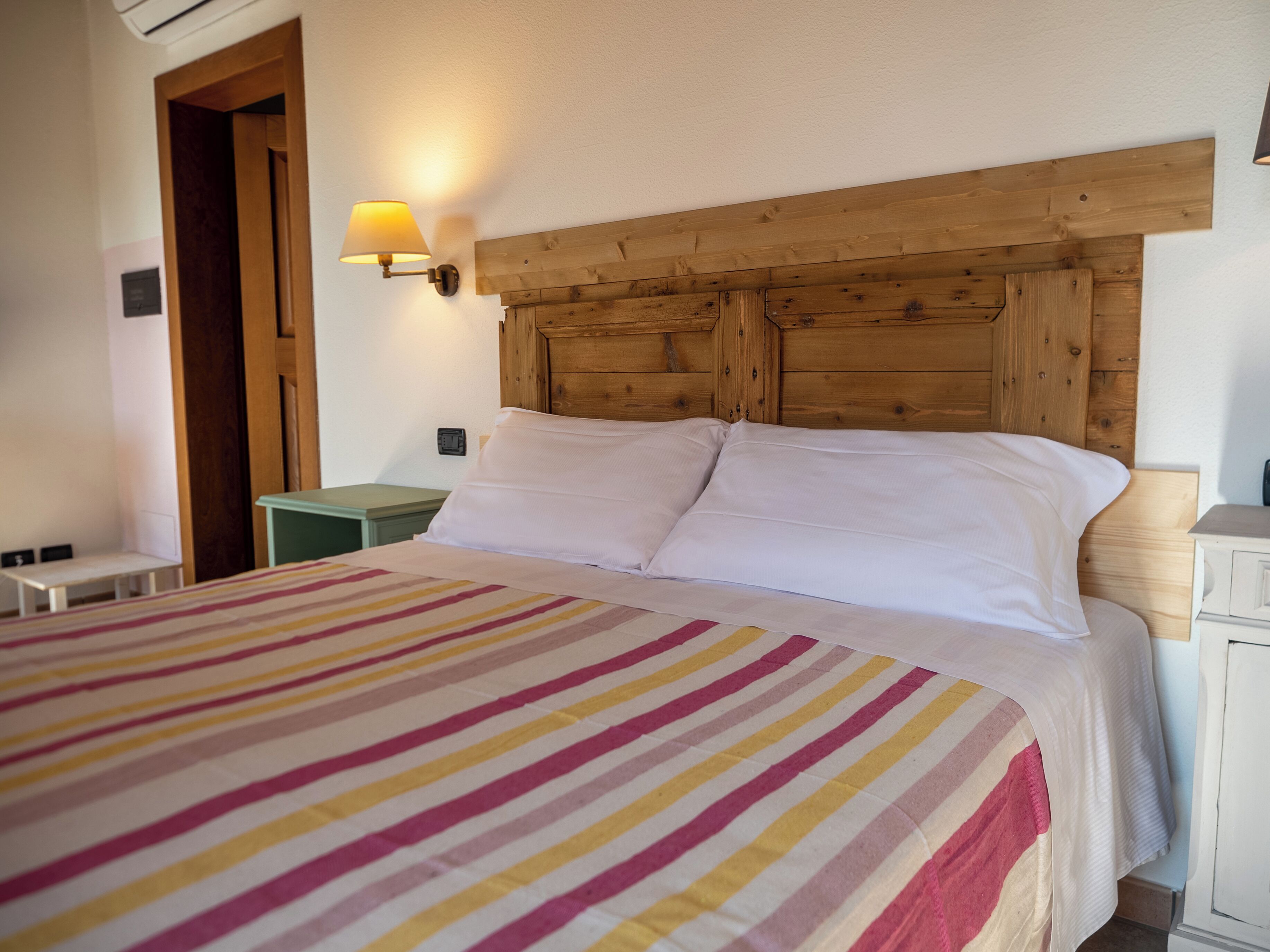 Deluxe Double Room, Garden View