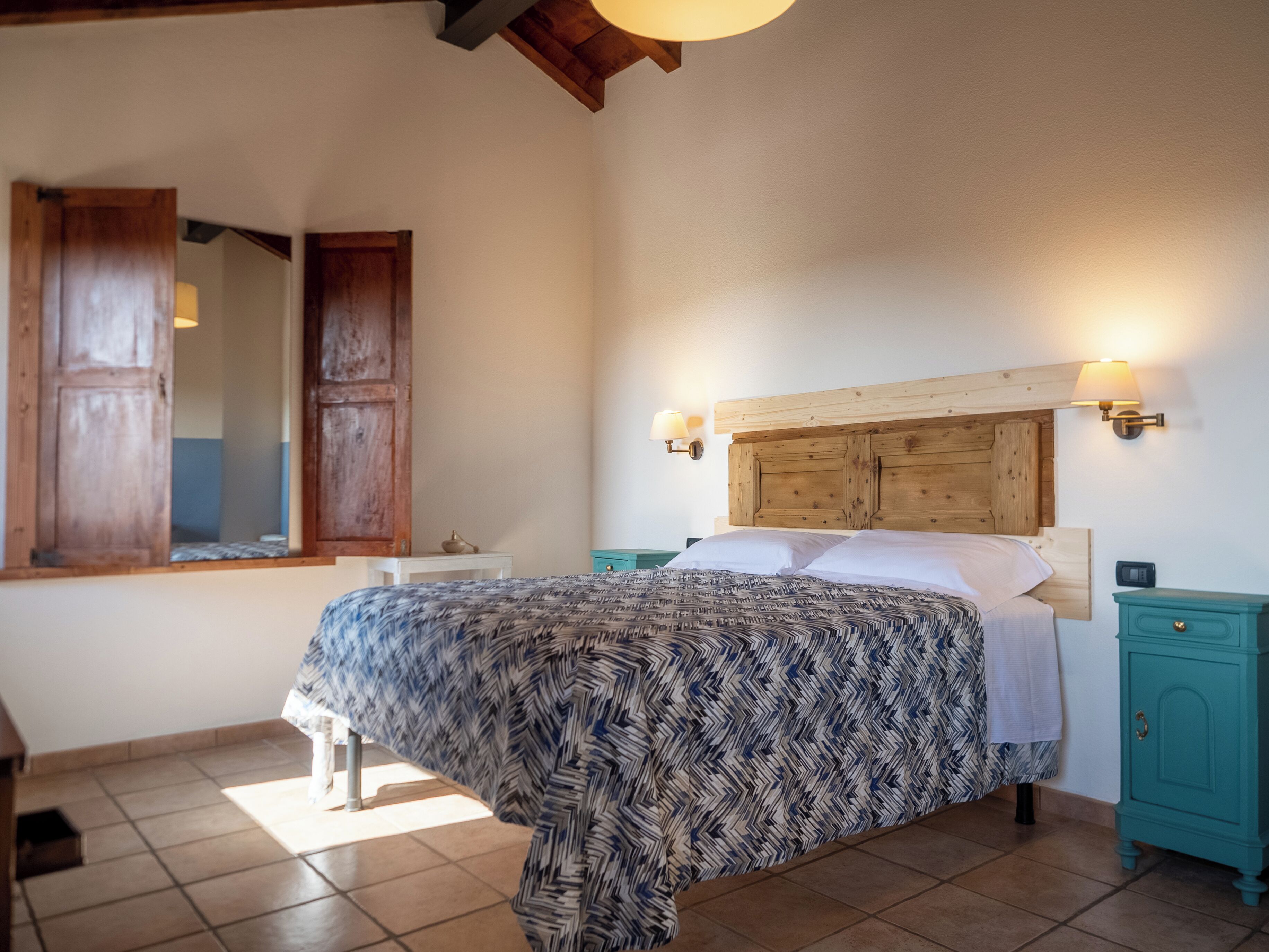 Deluxe Double Room, Garden View | Free WiFi, bed sheets