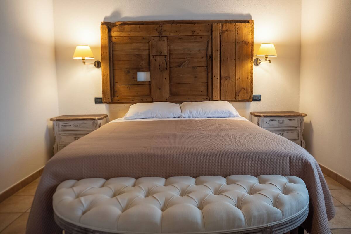 Superior Room, Garden View | Free WiFi, bed sheets