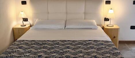 Free WiFi, bed sheets