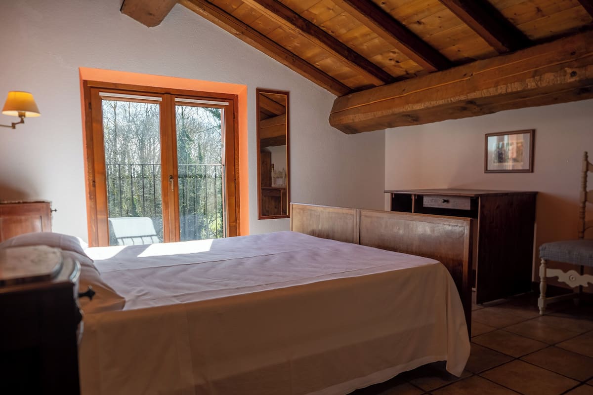 Standard Double Room, Garden View | Free WiFi, bed sheets