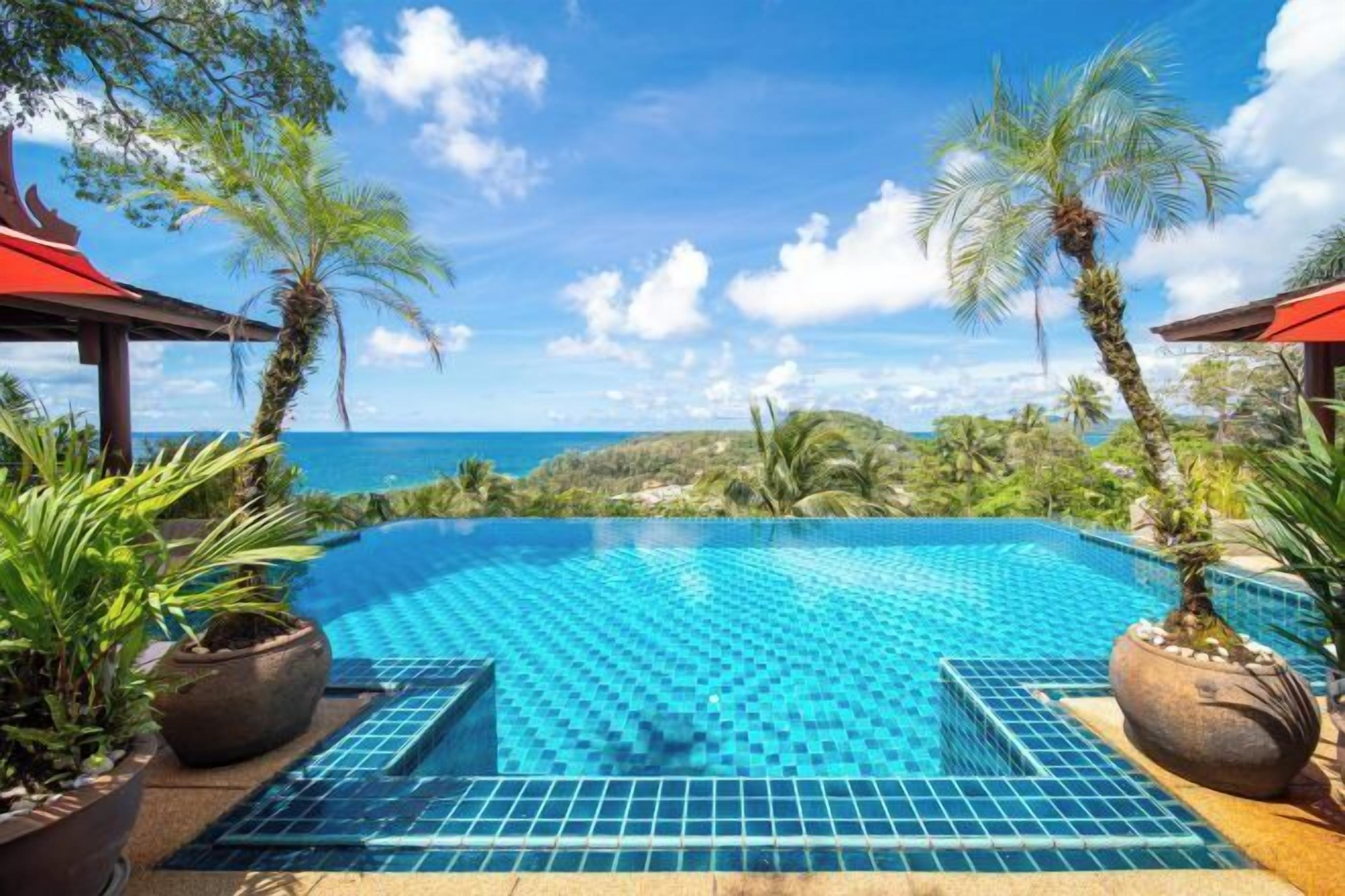 حمام سباحة خارجي