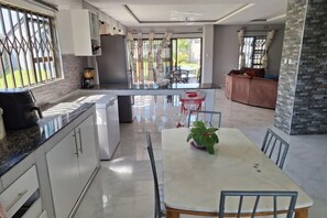 Interior - Chic Modern Escape (Lusaka)
