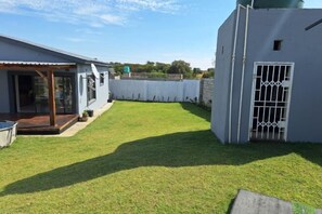 Garden - Chic Modern Escape (Lusaka)