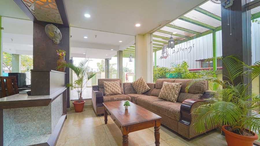 Chakraa Hotels Saravanampatti