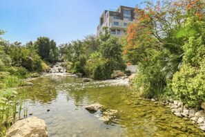 Property grounds - Stella Stays Divine 1Bdr Barari (Dubai)