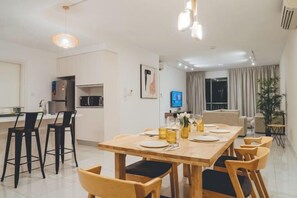 Dining - Teega Muji 4BR 12 pax w bathtub (Iskandar Puteri)