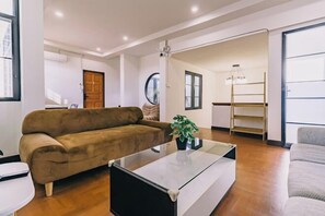 Living area - DEJA HOME (Chiang Mai)
