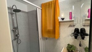 Sınıflandırılmamış resim, 11 üzerinden 2, düğme