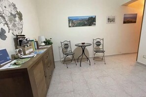 Iron/ironing board - Lucky home (Trapani)