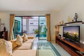Room - Perfect Pool Villa with Jacuzzi Three Bedrooms Villa No.5 (Phuket)