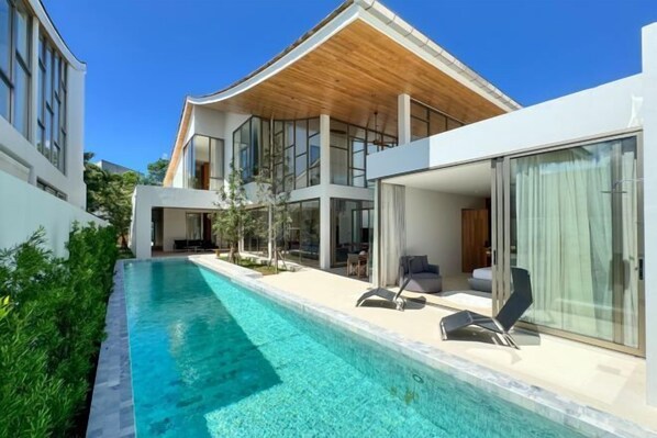Outdoor pool - Trinity Luxe- 5 Bedroom 20 Meter Pool Luxury Villa (Phuket)