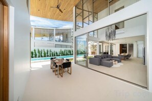 Khu ẩm thực ngoài trời