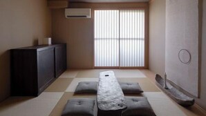Unclassified image, 5 of 103, button - Yasen (Kyoto)
