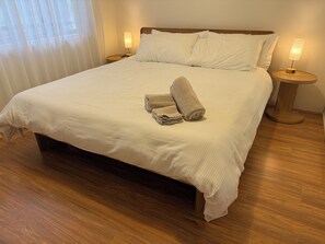 2 bedrooms, iron/ironing board, WiFi, bed sheets