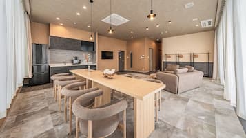 Blackout curtains, free WiFi, bed sheets