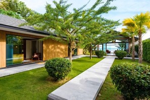 Unclassified image, 5 of 29, button - Baan Talay BeachFront Pool Villa A (Koh Samui)