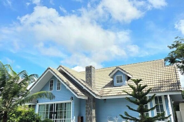 المنشأة من الخارج