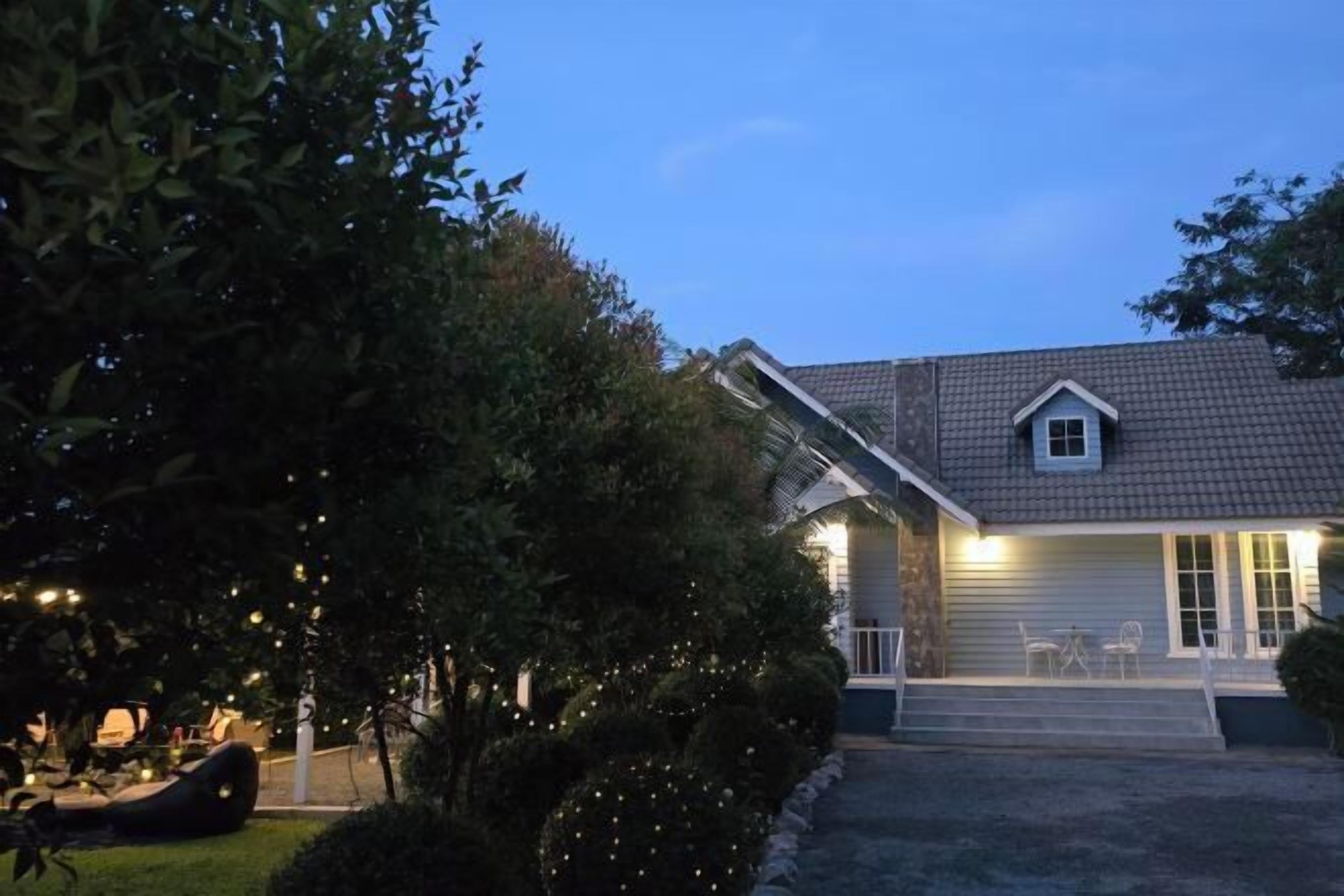 المنشأة من الخارج