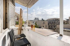 Room - Artistic 2BR Apt w Balcony in Florentin Center (Tel Aviv)