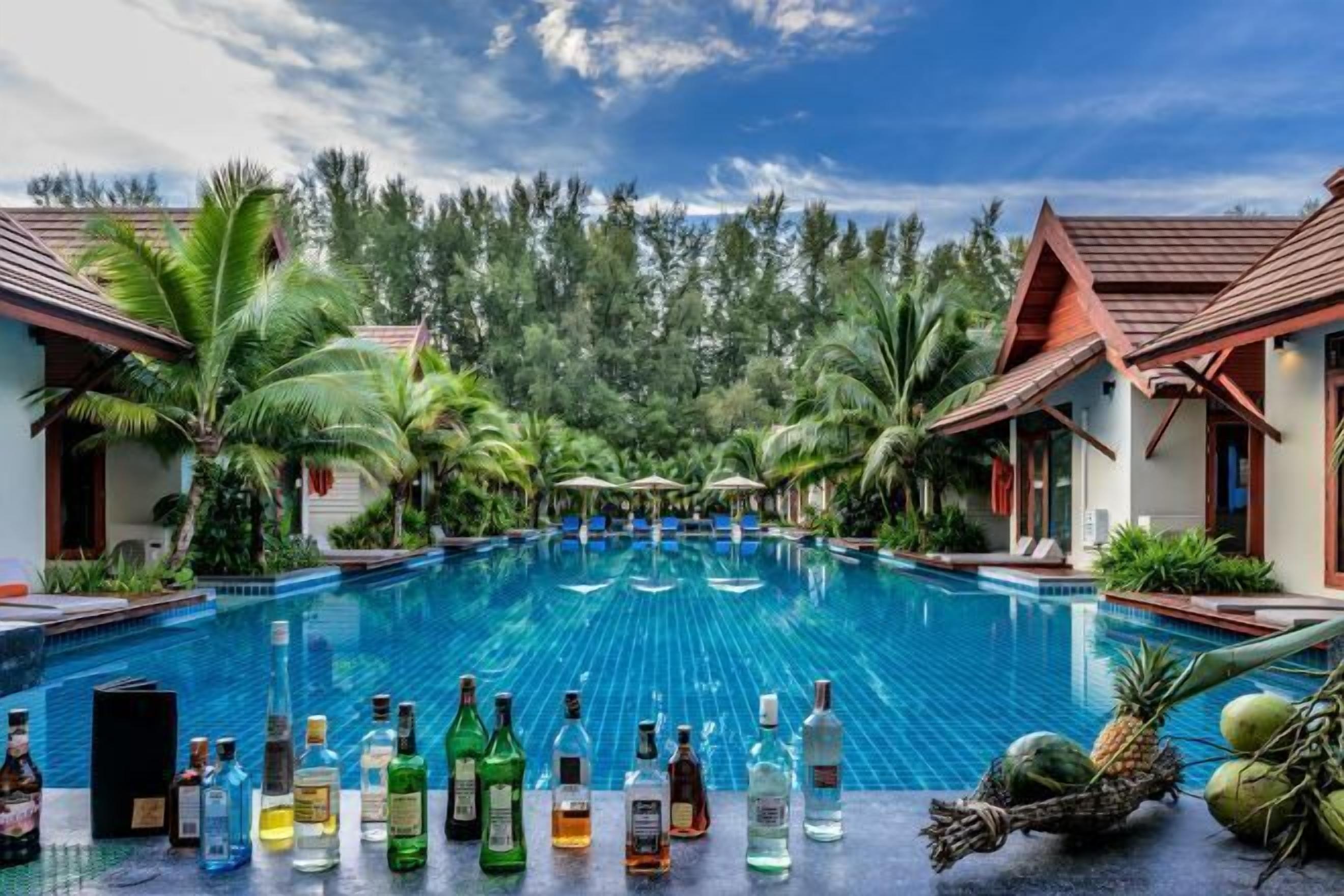 Kolam renang outdoor