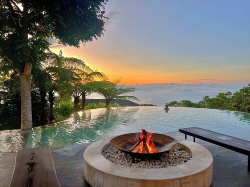 ALTA VISTA BALI MOUNTAIN VILLAS