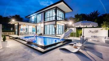 Alberca al aire libre