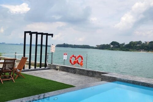 Oceanfront- Laman Green Villa, Port Dickson
