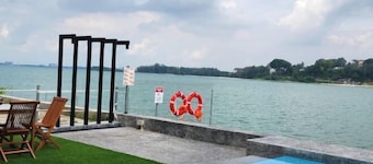 Oceanfront- Laman Green Villa, Port Dickson