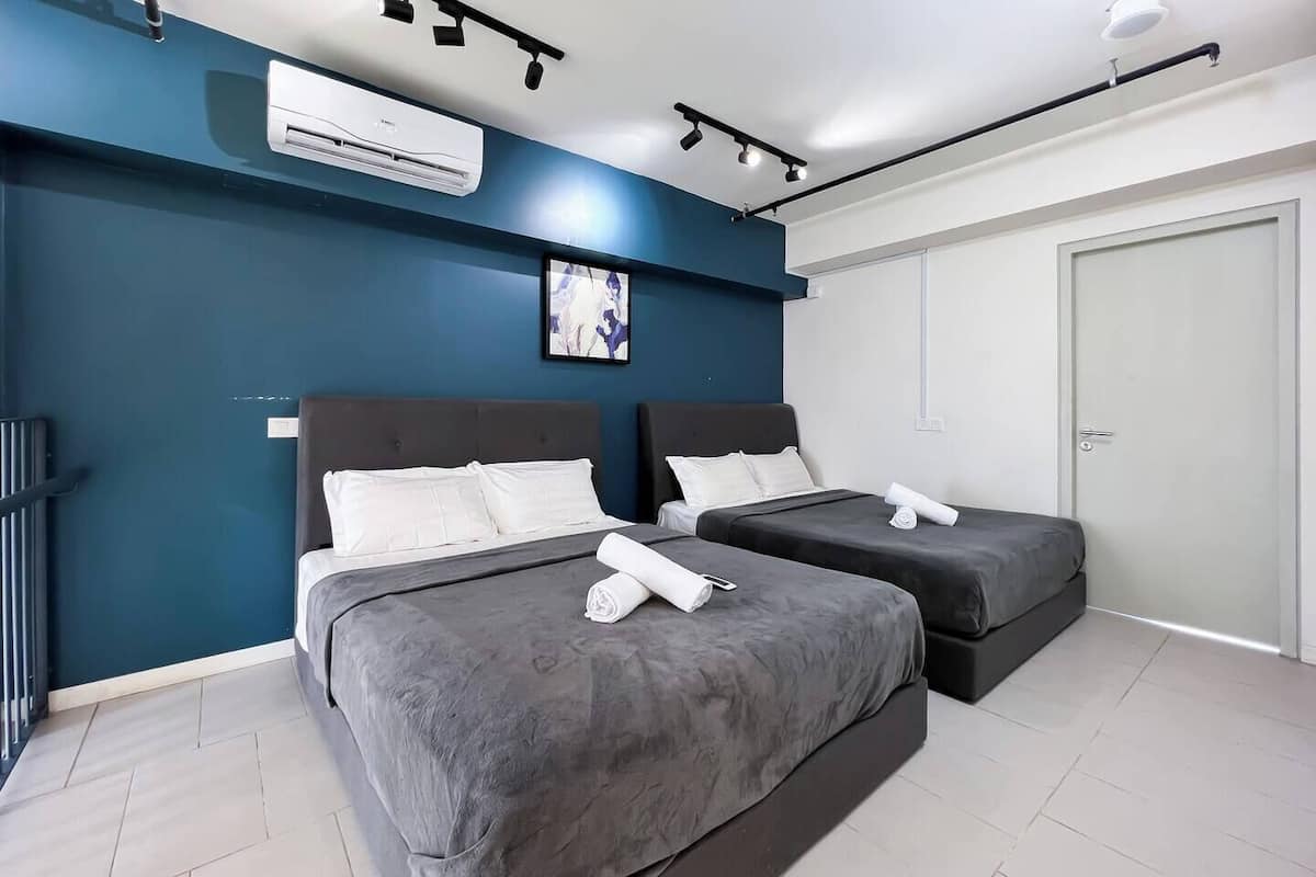 Deluxe Duplex, City View