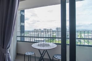 Terrace/patio - Tamarind Luxury Condo by Smarthome (Cyberjaya)