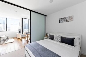 Room - Spacious Southern Cross Stay, Cozy & Central Home (Melbourne)