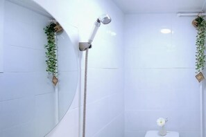 Bathroom - Serendipity House/Dongdaemun/4 people/Dongdaemun Station 3 minutes/Airport Bus/Ddp/Aam/DooTa (Seoul)