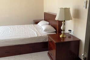 Ảnh chưa phân loại, 2 trong số 19 ảnh, nút