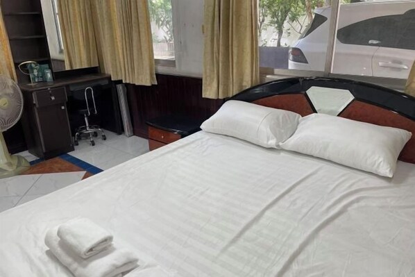 Room - home rama4 (Bangkok)