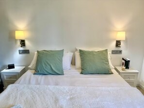 2 sovrum, strykjärn/strykbräda, gratis wi-fi och sängkläder