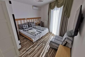 Cots/infant beds - Duna Riverside (Dunakeszi)