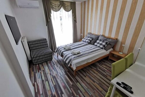 Cots/infant beds - Duna Riverside (Dunakeszi)