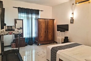 Unclassified image, 4 of 13, button - La Vie by Mar (Negombo)
