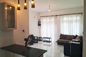 Living area - La Vie by Mar (Negombo)