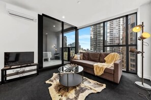 Room - A Cozy Apt, Only a 5-min Walk to Victoria Market (Carlton)