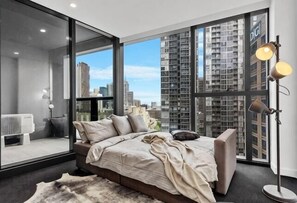 Room - A Cozy Apt, Only a 5-min Walk to Victoria Market (Carlton)