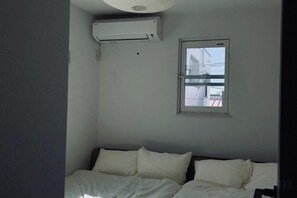 Unclassified image, 4 of 22, button - URBAN HOUSE KOENJI (Tokyo)