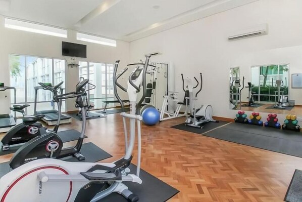 Gym - Straits Quay Marina Suites Penang (Northeast Penang Island)