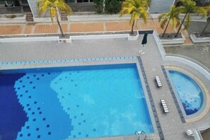 Kolam renang outdoor